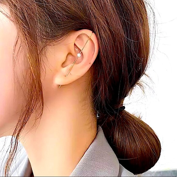 ⚜️𝟯𝟬%𝗢𝗙𝗙 𝗯𝘂𝗻𝗱𝗹𝗲𝘀 𝟯+⚜️ NEW Simple Rhinestone Ear Hook - Picture 6 of 9